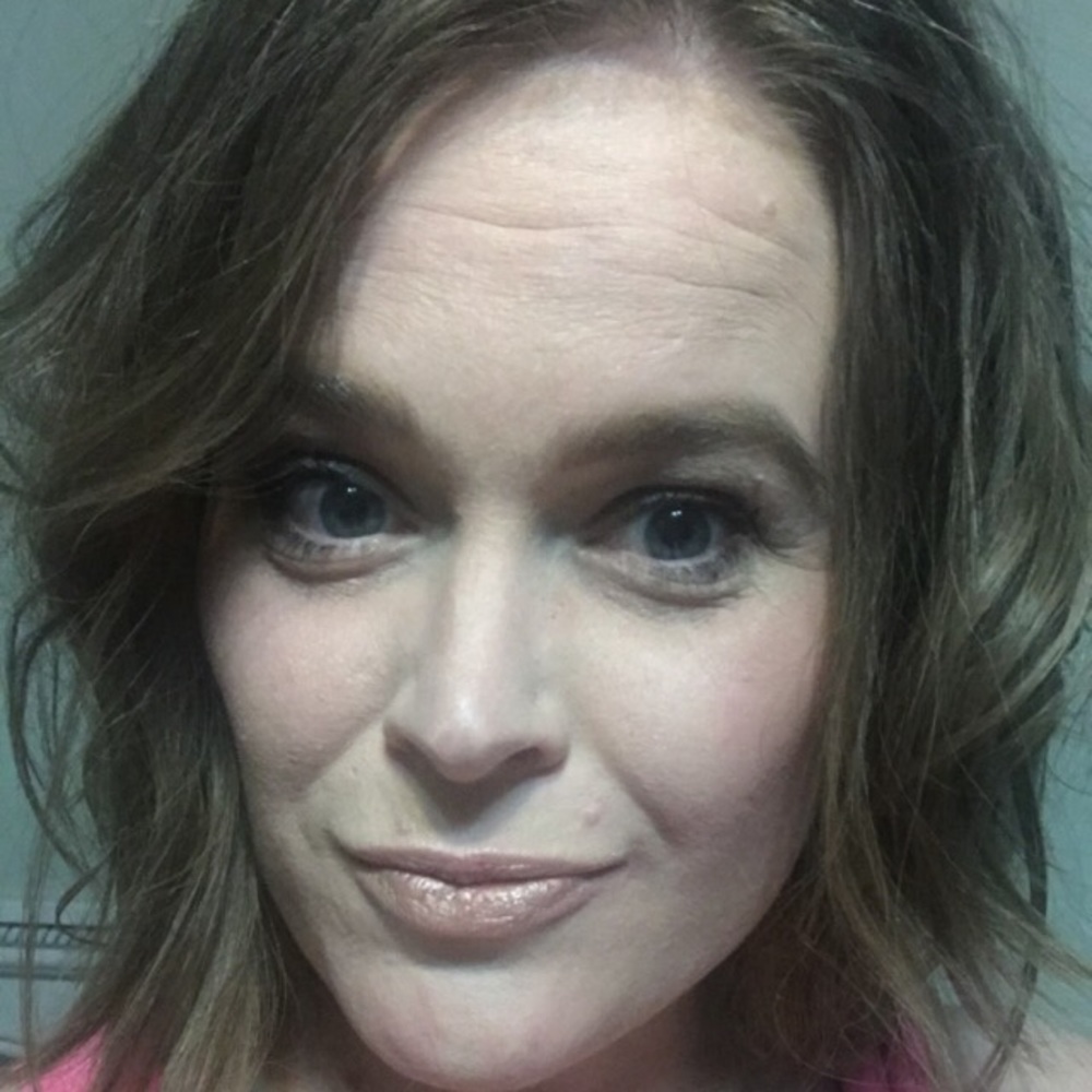 Meet your Posher, Carrie